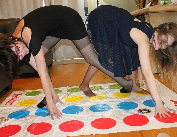 content/nylon-tickle-twister-competition/4.jpg