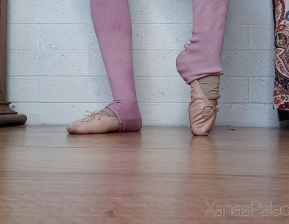 content/annikas-ballet-warmup/1.jpg